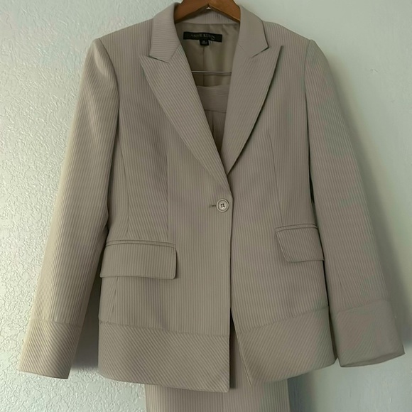 Anne Klein Pants - Anne Klein pantsuit